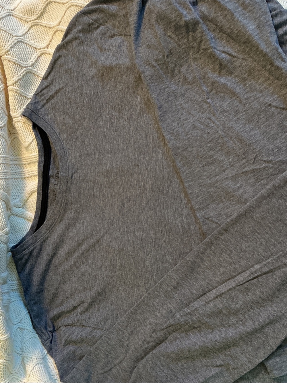 Banana Republic Heather Gray Crew Neck Long Sleeve Top